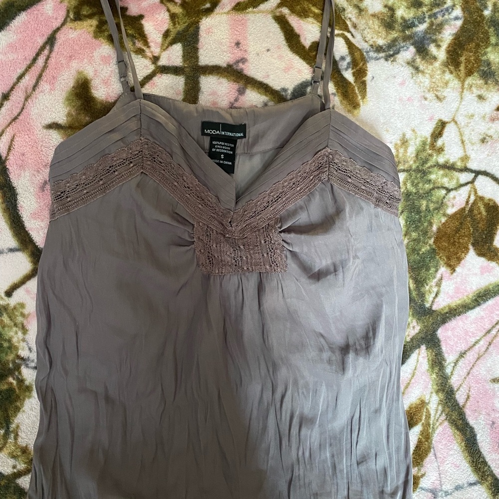 MODA grey top